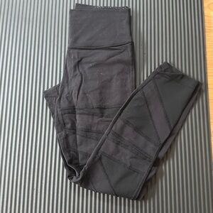 Lululemon size 6 align leggings with mesh cut outs